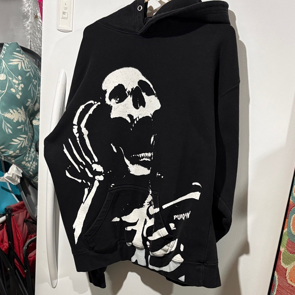 Black Skeleton Graphic Pullover Hoodie